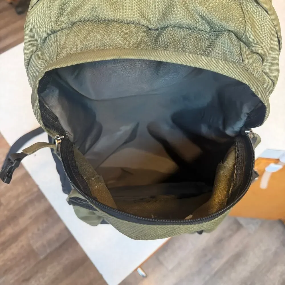 JANSPORT AirLift 2.0 Olive Green Laptop Backpack Bookbag Clamshell Tech Bag